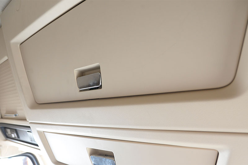 大運重卡 N9H 550馬力 6×4 國六 牽引車(chē)（CGC4250D6FCCH）