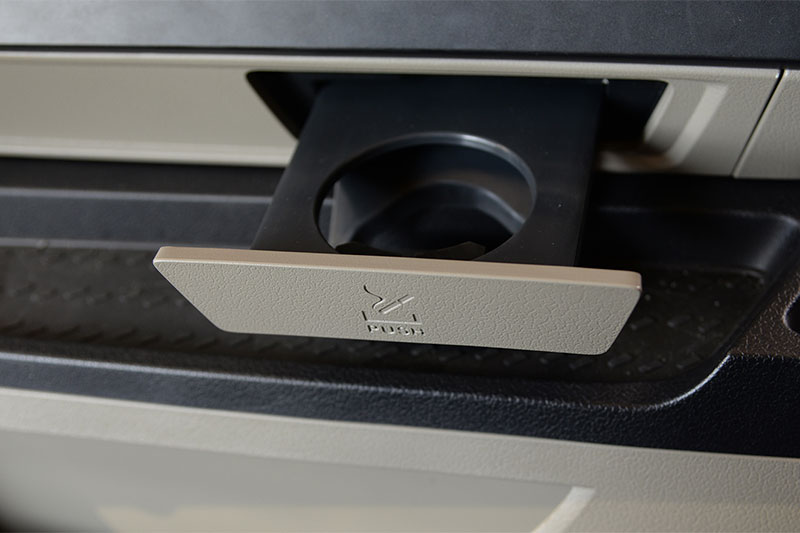 大運重卡 N9H 460馬力 6×4 國六 牽引車(chē)（CGC4250D6FCCH）