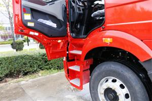 一汽解放 J6P重卡 復合型 420馬力 8X4 9.5米 國五欄板載貨車(chē)(CA1310P66K2L7T4E5)
