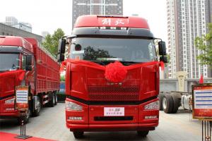一汽解放 J6P重卡 復合型 390馬力 8X4 9.5米 國五倉柵式載貨車(chē)(CA5310CCYP66K2L7T4E5)