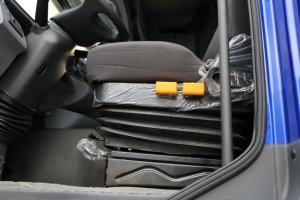 中國重汽HOWO 悍將 物流版 143馬力 3.8米 4X2 國五排半欄板輕卡(ZZ1047F3315E145)