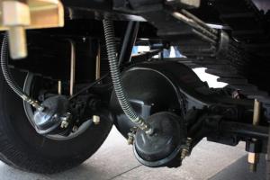 中國重汽HOWO 悍將 物流版 170馬力 5.2米 4X2 國五單排欄板載貨車(chē)(ZZ1087G381CE183)