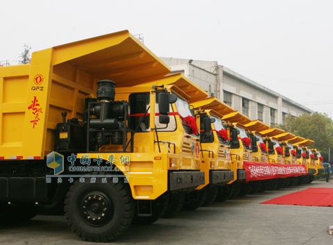 東風(fēng)隨州專(zhuān)用汽車(chē)公司礦山自卸車(chē)